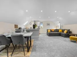 Luxury Apartment in Stockton, sleeps 4, Free WIFI