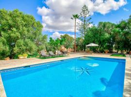 Finca Can Garbeta by Rentallorca: Manacor'da bir kır evi