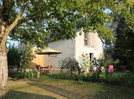 Simples Escales : gîte nature, détente et sauna โรงแรมราคาถูกในLes Rosiers-sur-Loire