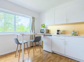 Croisé Laroche equipped studio!, hotel in Marcq-en-Baroeul