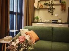 Urban Suites 3 Rooms, Cat Theme & Romantic