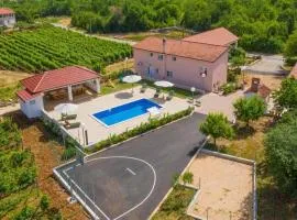 Villa Luka near Imotski, private pool