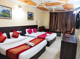 Hotel Star of Kashmir, hotelli kohteessa Srinagar lähellä lentokenttää Srinagarin lentokenttä - SXR 