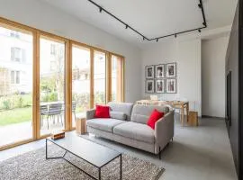 Modern loft in Paris Montreuil