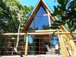 Chalé Bosque da Brava - jacuzzi, aconchego e privacidade!, Hütte in Florianópolis