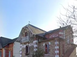 CHEZ ONASIS