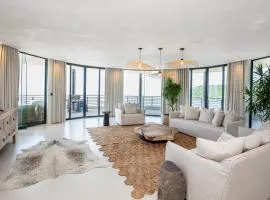 Spectacular Sea view Durban Presidential Penthouse