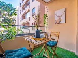 Royal KING Bed SUITE W/POOL