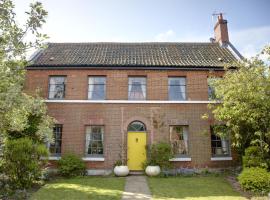 Carrington House, hotel with jacuzzis in Snettisham