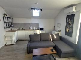 Apartment Lenchy, ξενοδοχείο στο Ζάγκρεμπ
