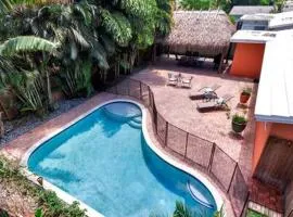 Hidden Gem Vacation Villa w Private Pool & TikiHut