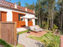 Gallinero - Familienfreundliches Appartment in Katalanischer Masia, hotel in Sant Iscle de Vallalta