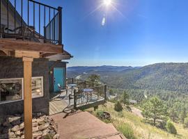 Mountain Retreat Near Lake, Red Rocks and Golden!, מלון באוורגרין