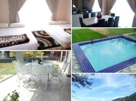 FERRINGHI HOUSE with POOL, BBQ SET, 5 MINUTES WALK to BEACH、バトゥ・フェリンギのホームステイ