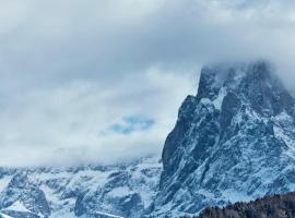 COMO Alpina Dolomites, hotell i Alpe di Siusi