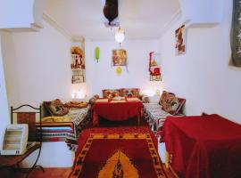 Riad Kasbah des Roches, auberge à Akhendachou nʼAït Ouffi