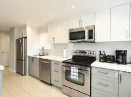 Barrie House near to all amenities, hotel em Barrie