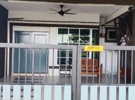 HOMESTAY D'TEPIAN CASA, BANDAR SERI IMPIAN KLUANG, hotel in Kluang