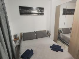 appartamento C&Y Ghiberti, cheap hotel in Novara