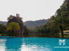 Haven Hospitality Private Unit LakeView Madsh219, holiday home in Kampong Batu Lapan