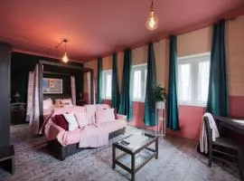 Concetta Studio Apartments by Holihomes
