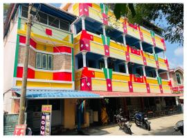Udhayam Residency, viešbutis su vietomis automobiliams mieste Karaikalas