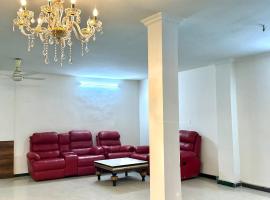 4BHK and hall for party near golf course road ggn – domek wiejski w mieście Gurgaon