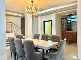 entire house 17 rooms best for marriage/gatherings functions, villa in Gurgaon