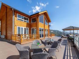 Soul Storries - A Luxury Wellness Estate, Mussoorie, hotel in Mussoorie