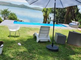 Le Bamboo Guest House And Boat Cruise, guest house in Hartbeespoort