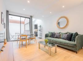 Fully equipped duplex with exterior and parking !