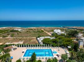 Hotel Scoglio Degli Achei, 4-stjernet hotel i Torre Santa Sabina