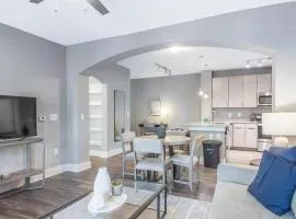 Landing Modern Apartment with Amazing Amenities (ID7332X93)