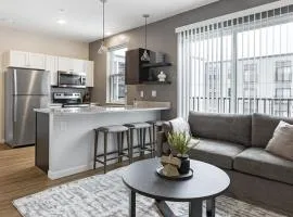 Landing Modern Apartment with Amazing Amenities (ID9448X41)