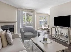 Landing Modern Apartment with Amazing Amenities (ID9879X54)