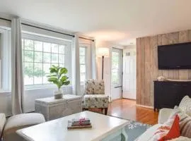 A C 3 Min Walk to Beach on Long Pond