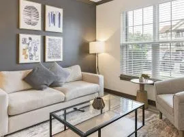 Landing Modern Apartment with Amazing Amenities (ID8320X88)