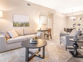 Landing Modern Apartment with Amazing Amenities (ID7457X29), hótel í Estero