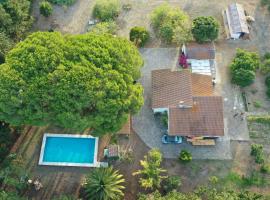 Casa del Buho, glamping site in Chiclana de la Frontera