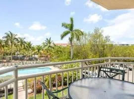 The St Martin -Hot Tub & Pool