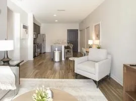 Landing Modern Apartment with Amazing Amenities (ID8664X37)