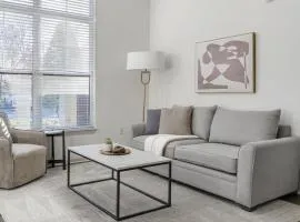 Landing Modern Apartment with Amazing Amenities (ID9302X17)