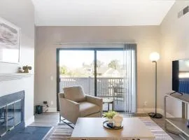 Landing Modern Apartment with Amazing Amenities (ID8806X71)