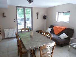 Gite "la Solitude", hotel in Licques
