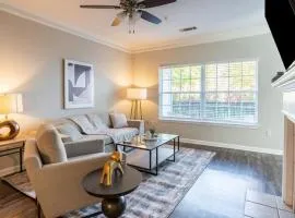 Landing Modern Apartment with Amazing Amenities (ID7365X03)