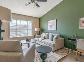 Landing Modern Apartment with Amazing Amenities (ID8494X66), hotel din Brentwood