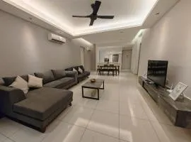 Harmony Haven with Bathtub - Jazz Suites by Ocean Luxe