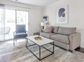 Landing Modern Apartment with Amazing Amenities (ID7361X58)