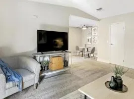 Landing Modern Apartment with Amazing Amenities (ID1004X404)