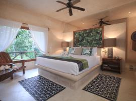 Cachito de Cielo Luxury Jungle Lodge, villa en Tulum